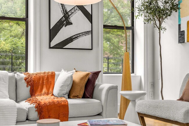 Photo - 49 W 16th St Unit ID1256827P