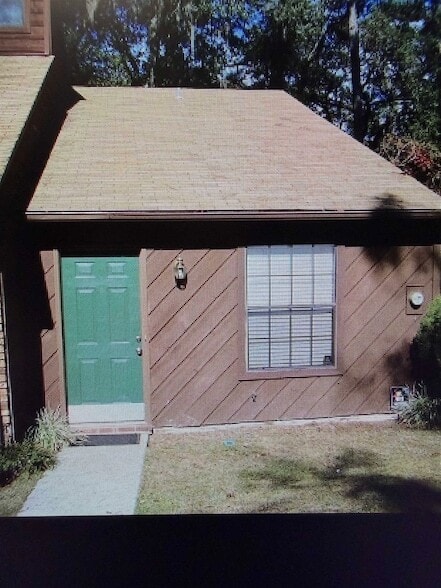 Photo - 1280 High Rd