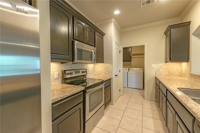 Photo - 1400 Cres Ridge Dr