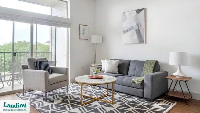 Building Photo - 2511 Montopolis Dr Unit 205.1404746