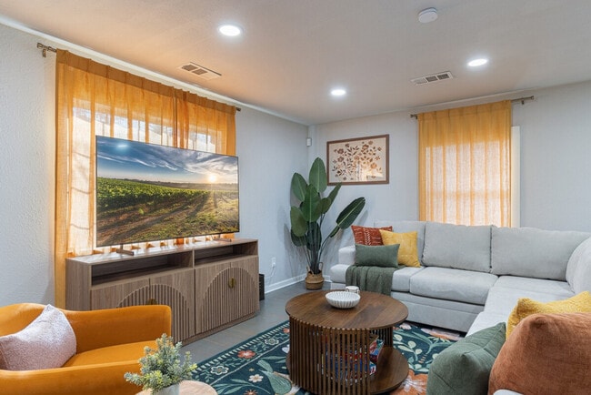Photo - 1746 Yajome St Unit SI ID1548521P