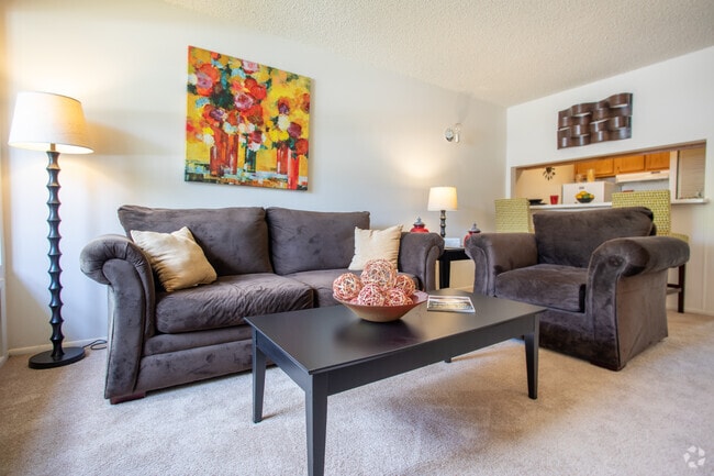 1BR, 1BA - Kings Point Apartments