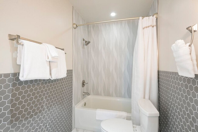 Photo - 1822 15th St NW Unit ID363P