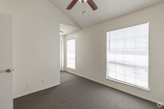 Photo - Broken Oak Townhomes