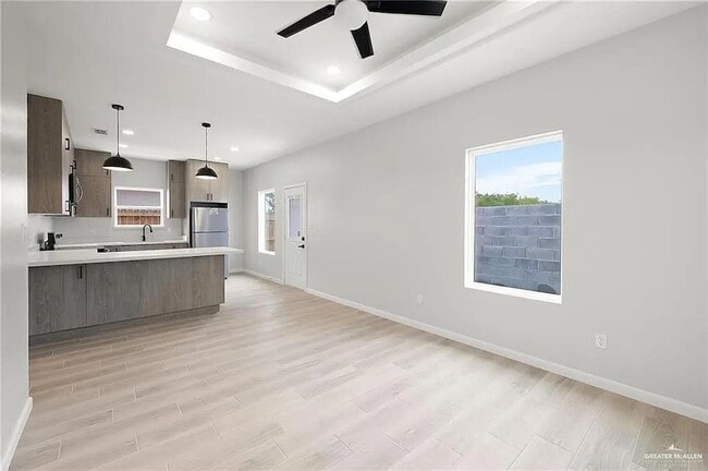 Photo - 9206 N 56th Ln Unit 4