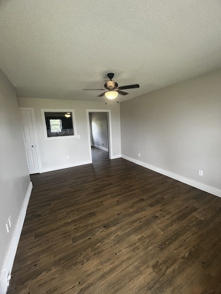 Photo - 1822 Carneal Ln