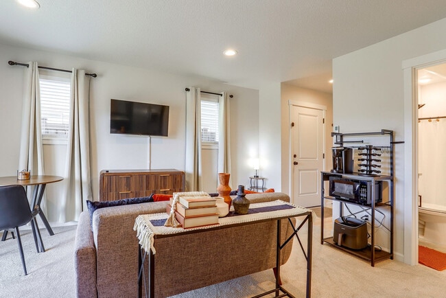 Photo - 4668 SE 2nd St Unit SI ID1631299P
