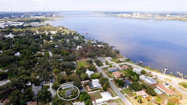 Photo - 1815 2nd Ave E