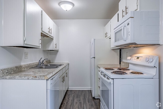 Interior Photo - Prime Square