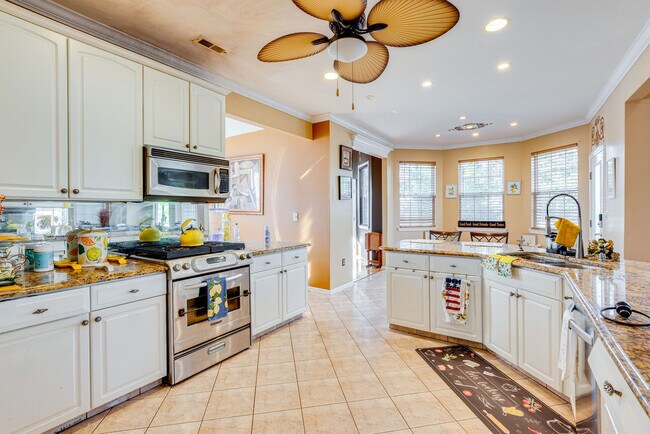 Photo - 14 Normandy Dr Unit SI ID1546253P