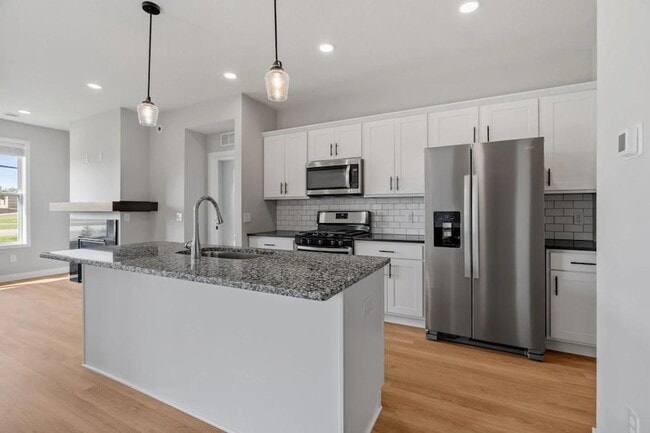 Photo - 11480 51st St NE