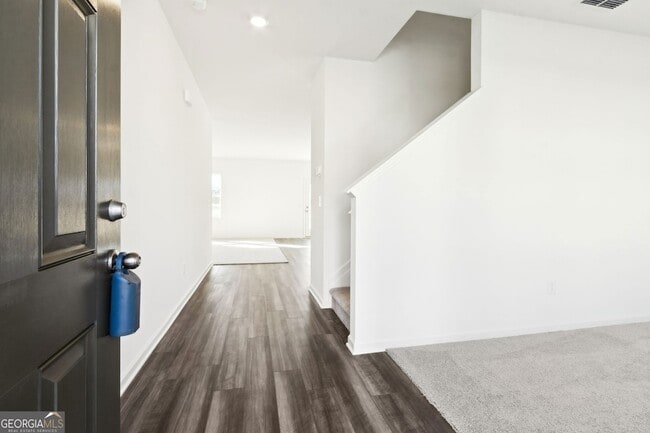 Photo - 94 Rowlett Pl