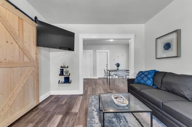 Photo - 1817 Mayview Ave Unit SI ID1496054P