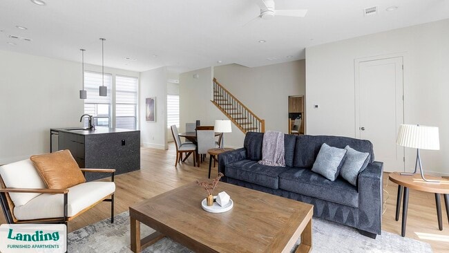 Building Photo - 2206 Arroyo Ave Unit 404.1411240