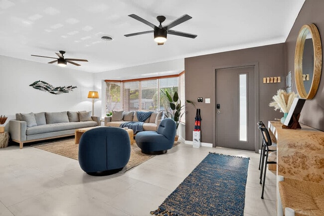 Photo - 5760 NE 18th Ave Unit ID1372355P