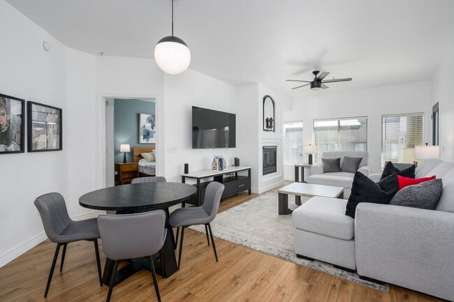 Photo - 5450 E Deer Valley Dr Unit ID1324963P