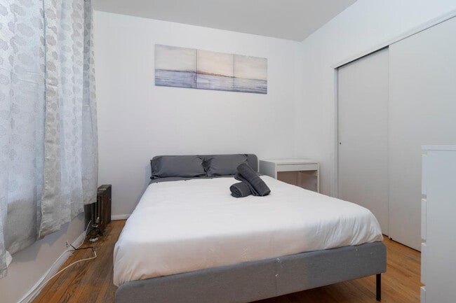 Building Photo - 1810 1st Ave Unit ID1058691P