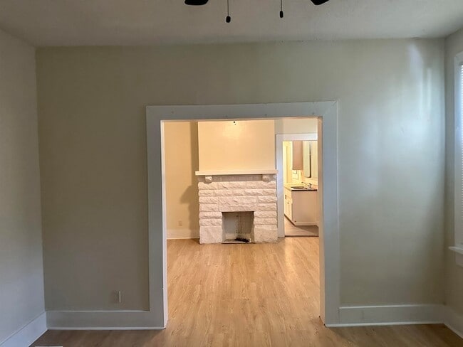 Photo - 1683 Walker Ave