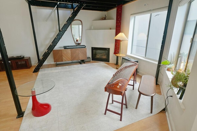 Photo - 670 5th St Unit ID1328937P