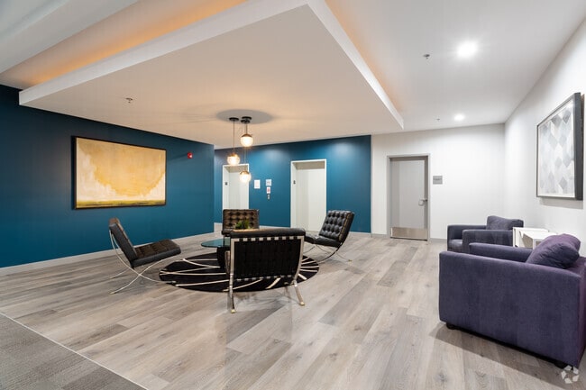 Lobby - Panton Mill Station