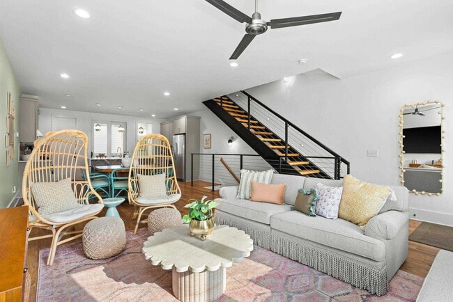 Building Photo - 1714 8th Ave S Unit ID1312341P