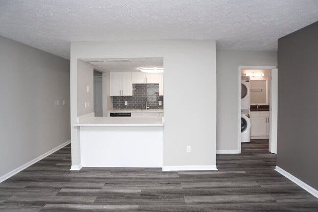 Photo - Meridian Court South