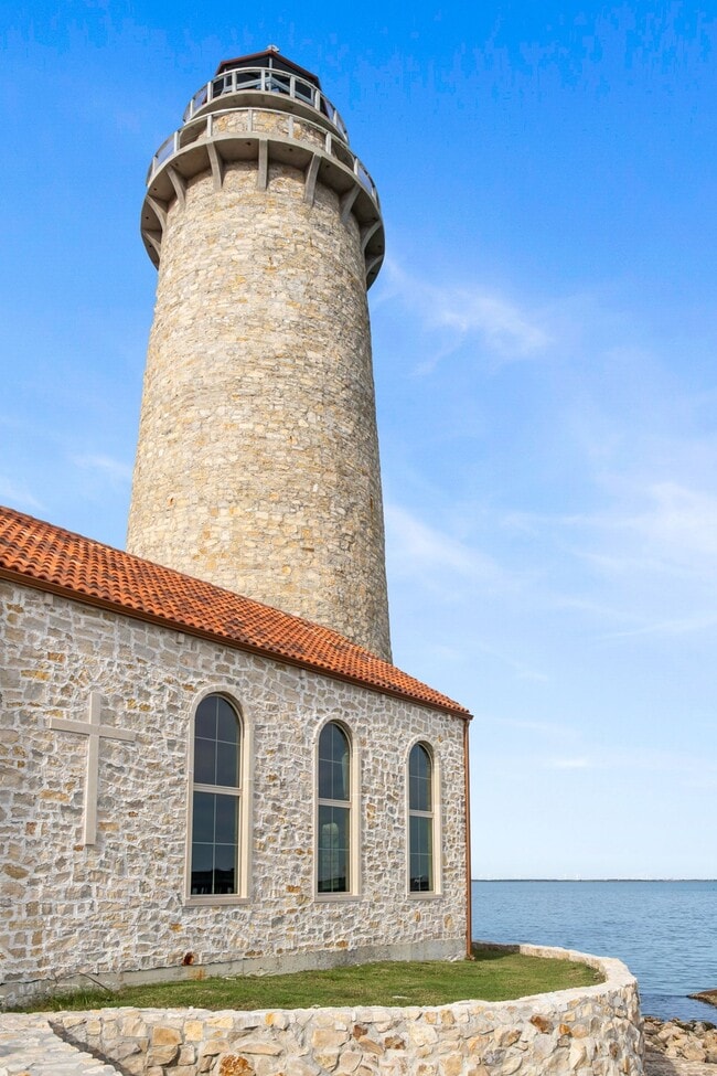 Photo - Lighthouse Pointe