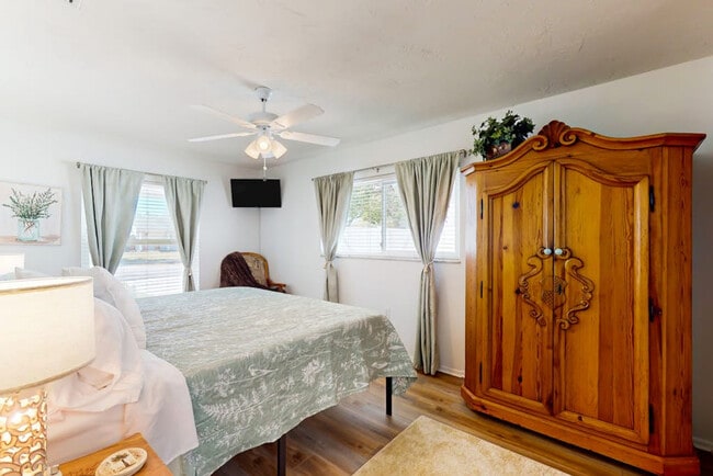Photo - 2809 39th St W Unit SI ID1591362P