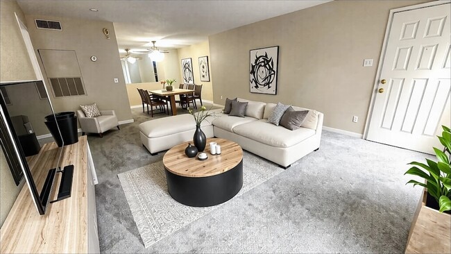 Building Photo - 7400 Bellerive Dr Unit 1605