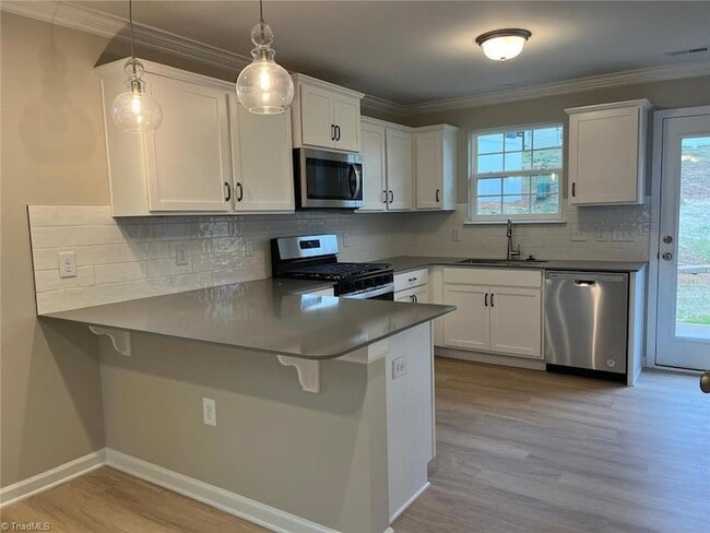 Photo - 4032 Winding Vine Ln