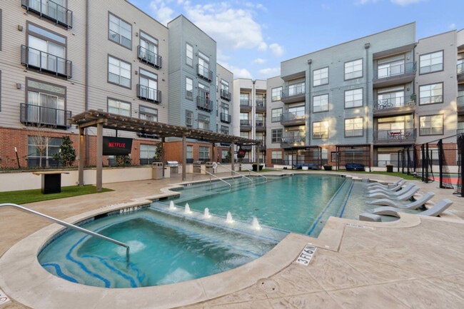 Photo - 2901 Indiana St Unit ID1289464P