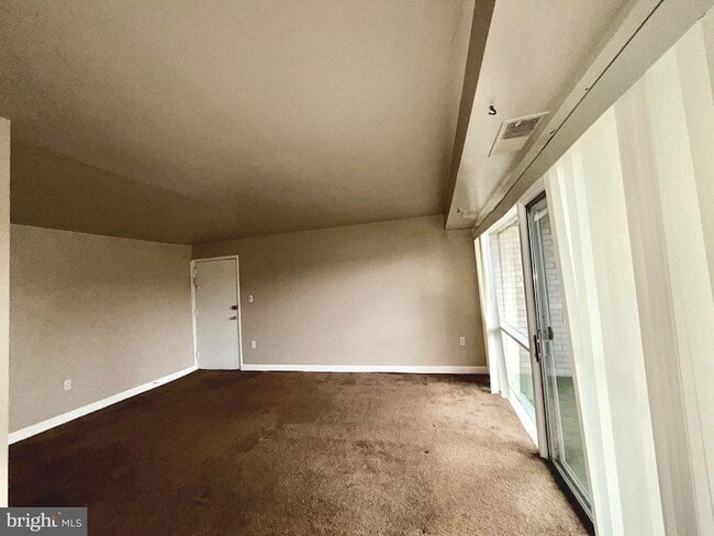 Photo - 9282 Adelphi Rd Unit 303