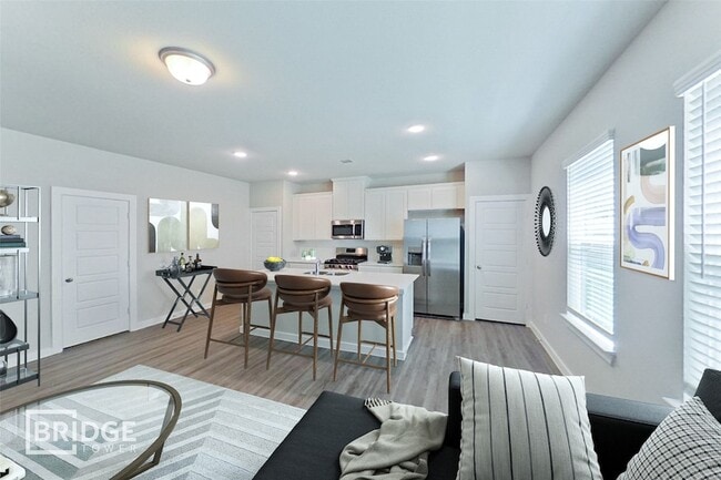 Photo - 305 Huisache St