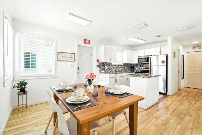 Photo - 343 Van Buren St Unit 8