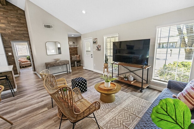 Building Photo - 20082 N Pecos Valley Trail Unit SI ID1607380P