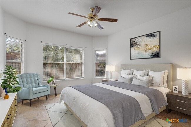 Photo - 204 Mallard Cove