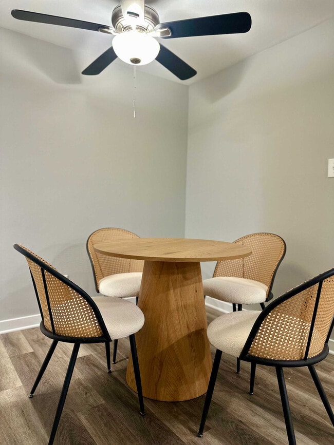 Photo - 3161 N Cambridge Ave Unit ID1042057P