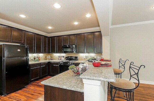 Photo - 52 Woodland Hills Dr Unit B