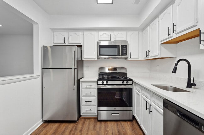 Building Photo - ReNew Foundry Centre