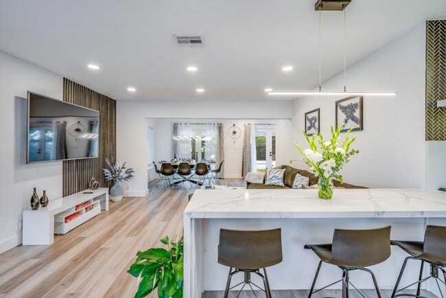 Photo - 834 SW 14th Ct Unit ID1287065P