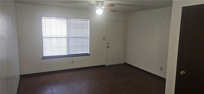 Photo - 632 Whitham Ave Unit 4