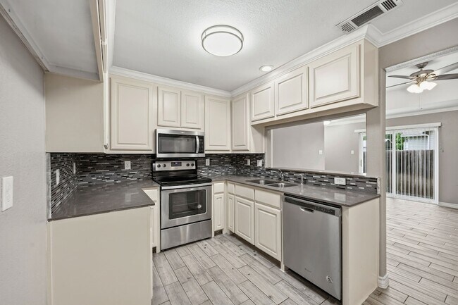 Photo - 521-525 Gilcrease Street Unit