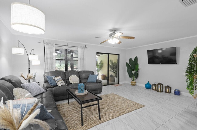 Building Photo - 4416 Fuschia Cir S Unit ID1326855P