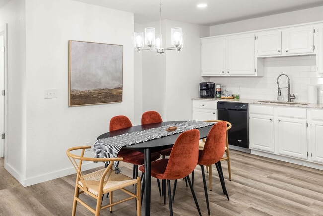 Photo - 1 Iris Way Unit ID1241306P