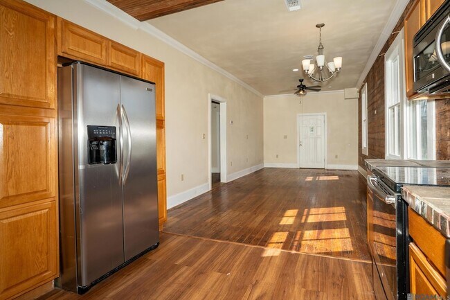 Photo - 30180 Smith Dr