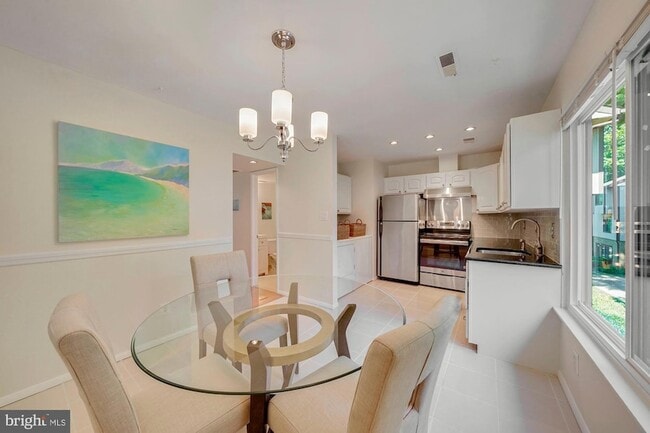 Photo - 1701 Westwind Way