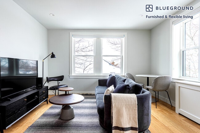 Building Photo - 123 Highland Ave Unit FL4-ID338