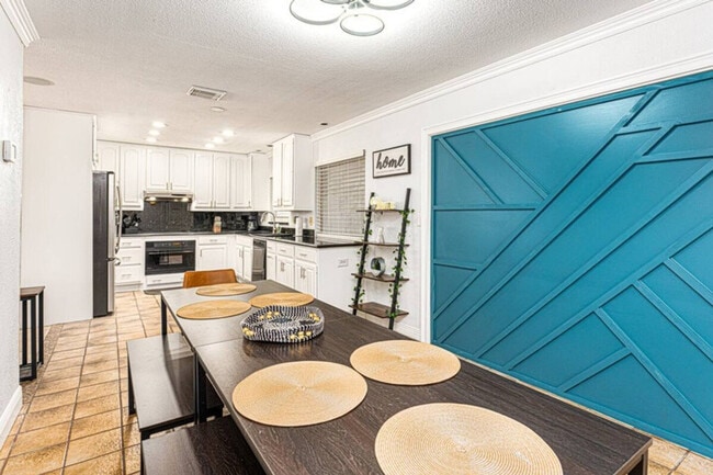 Photo - 4544 Gilpin Way Unit ID1094214P