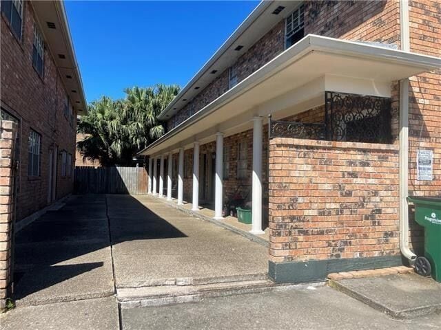 Building Photo - 231 W Esplanade Ave