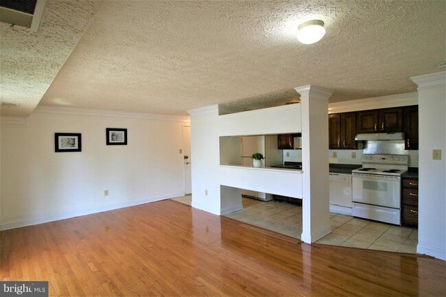 Building Photo - 19517 Gunners Branch Rd Unit 424